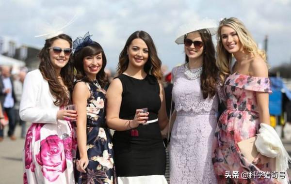 英國女孩嫁到中國，發自內心地感慨道：在中國比英國舒服太多了