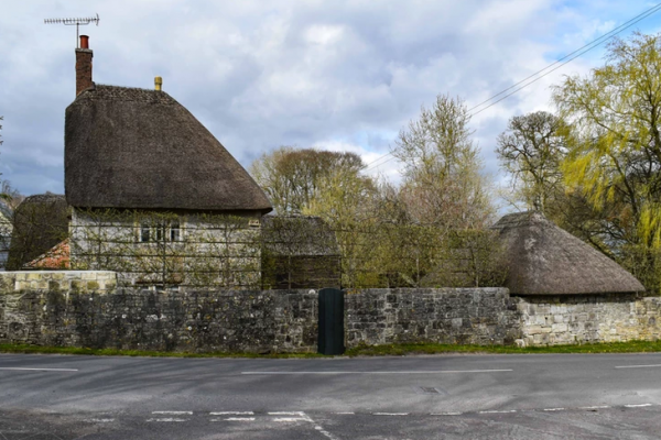英國的末代男爵,莊園面積36平方公里,和于謙一樣愛養馬 英國的末代男爵,莊園面積36平方公里,和于謙一樣愛養馬