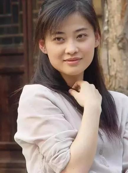 “京圈魔女”梅婷，就這樣改寫了她的結局，就連章子怡也羨慕不已