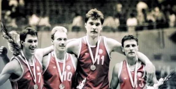 帶著殘疾人停車牌打球！掀翻美國夢之隊一條腿就能跟奧尼爾五五開