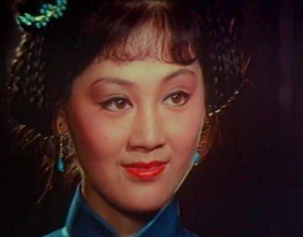 同樣是王姬的基因，女兒顏值如仙女，兒子智障是她一生的痛