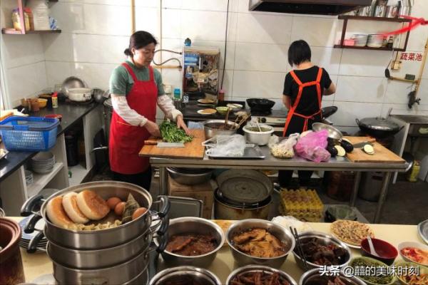 安徽古城這家不起眼的早餐店，當地人經常來，還是30年前的味道