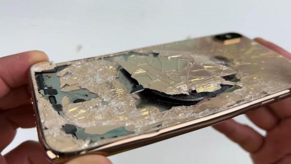 800塊買了部iPhoneXSMax,一天改造成iPhone13ProMax,感覺賺了 800塊買了部iPhoneXSMax,一天改造成iPhone13ProMax,感覺賺了