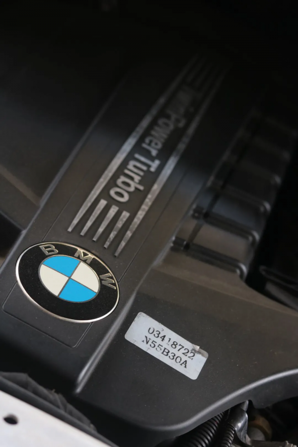 怪獸修車:翻新“車況極差”的二手寶馬X5,見證";美女一手車";復活 怪獸修車:翻新“車況極差”的二手寶馬X5,見證";美女一手車";復活