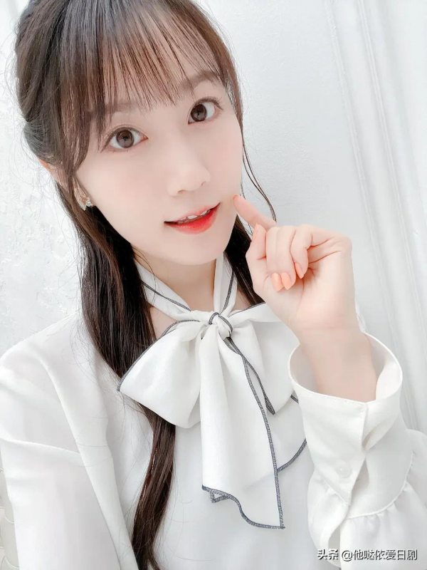 小倉唯釋出專輯，聲優界甜美可愛的顏值代表