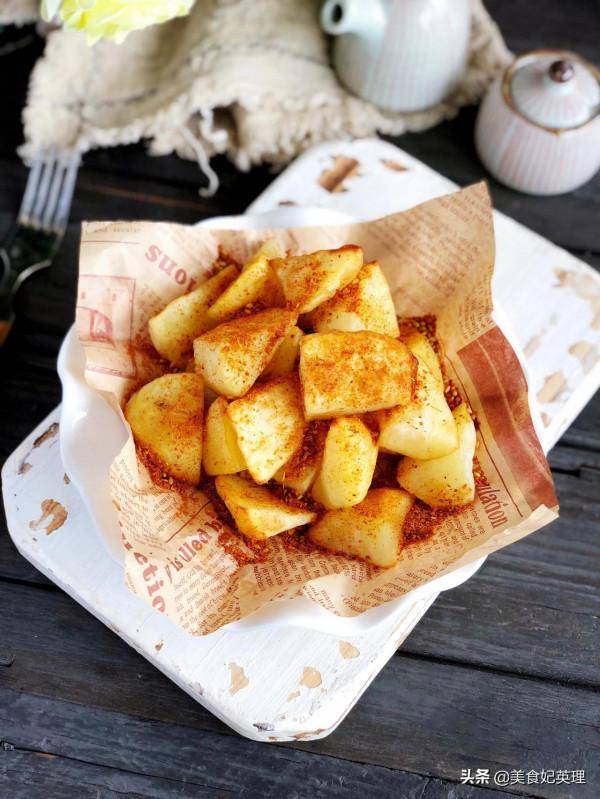 家裡只剩一個土豆，聰明老媽這樣做，兒子驚呼太好吃全家豎大拇指