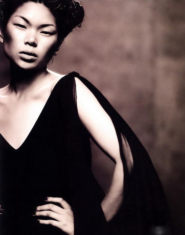 “頂級醜模”嫁“法國豪門”,呂燕到底有啥本事? “頂級醜模”嫁“法國豪門”,呂燕到底有啥本事?