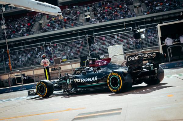 梅賽德斯F1配備神秘後懸?大直道獲得20 km/h速度優勢 梅賽德斯F1配備神秘後懸?大直道獲得20 km/h速度優勢