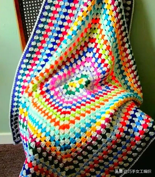 我家從來不買被單,我家用的全是手工針織的毯子,你喜歡嗎? 我家從來不買被單,我家用的全是手工針織的毯子,你喜歡嗎?