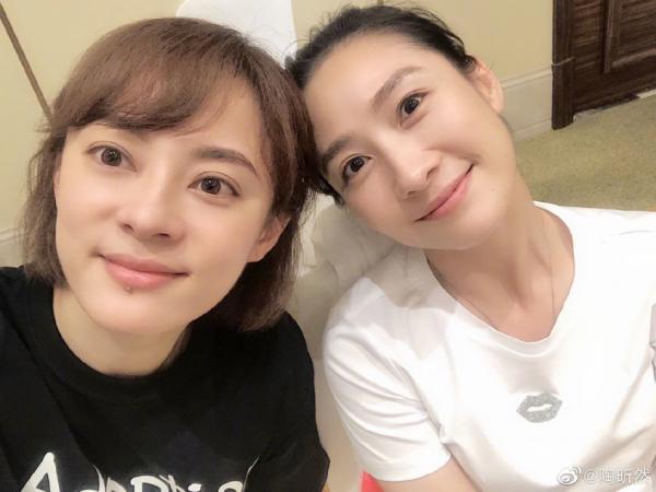 “安陵容”曬照為孫儷慶生，相識11年友誼深！戲裡相殺戲外成姐妹