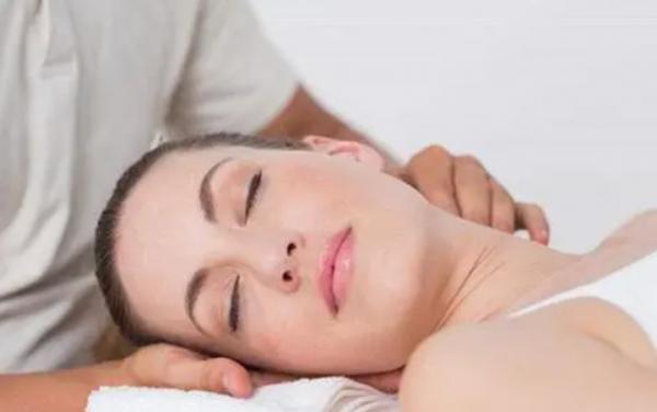 美容院坑了多少女性?提醒:這4個“坑人”的美容專案,別再上當 美容院坑了多少女性?提醒:這4個“坑人”的美容專案,別再上當