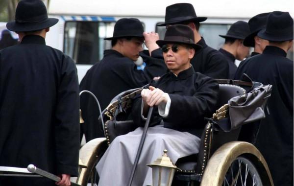 花380萬買地蓋鴉片廠，後來改建商業中心，如今後代年收租幾十億