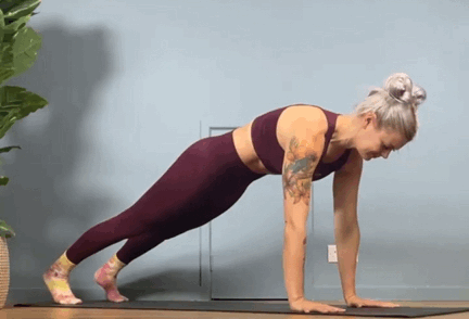 瑜伽老師推薦：四柱支撐做不好，8個加強肩背力量的動作要多練