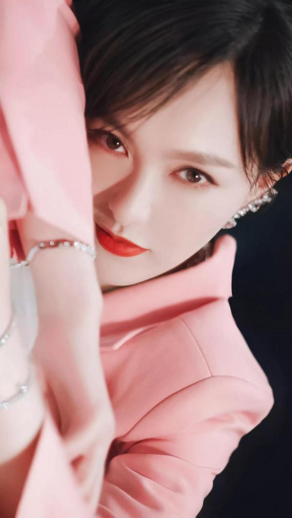 唐嫣～太有女人味