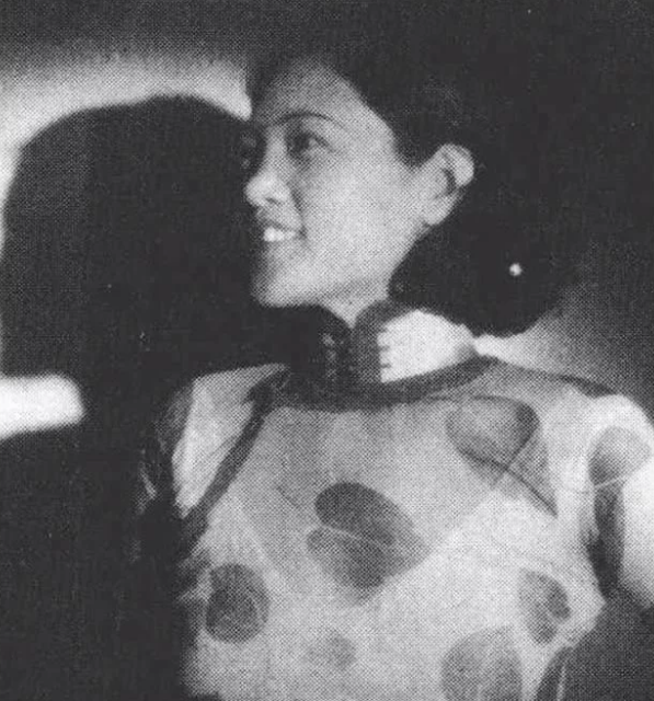 安娥懷著田漢骨肉退出三角戀，幫他籌集離婚費，糾纏20年終成眷屬