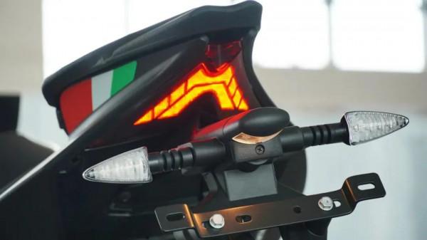 阿普利亞GPR250R沒有翻車,只因為長得像公升級嗎? 阿普利亞GPR250R沒有翻車,只因為長得像公升級嗎?