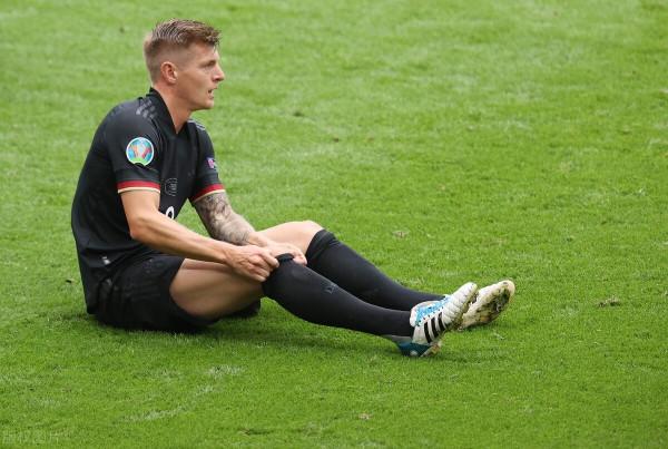 別尬黑！國足球員身材是糟點？盤點10大身體條件不佔優勢的球星