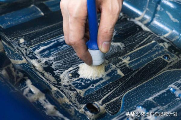 「致臻匠心」修復一臺大眾途銳,勇攀高峰後再成為逆轉時間的焦點 「致臻匠心」修復一臺大眾途銳,勇攀高峰後再成為逆轉時間的焦點