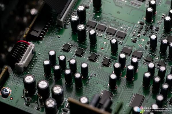 評測 &vert; 天龍AVR-X1700H配置升級型7聲道AV功放