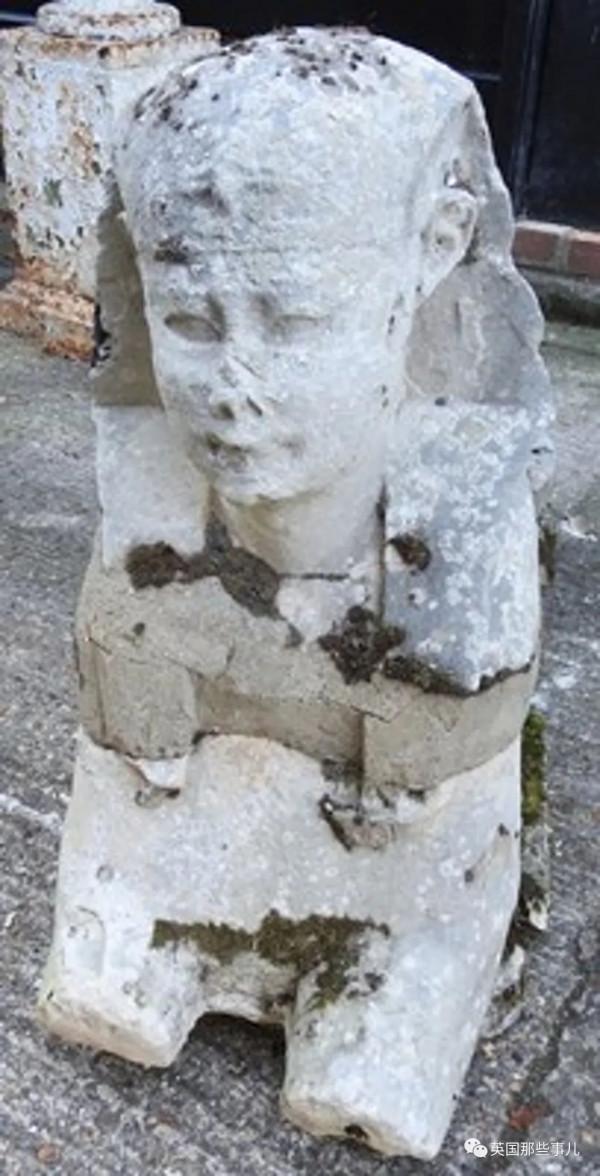 自家花園裡風吹雨淋15年的破石雕竟是古埃及文物，賣了170萬