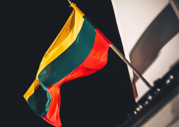 12月16日，中方回應立召回代辦；尼給臺當局下通牒；疫情明年結束