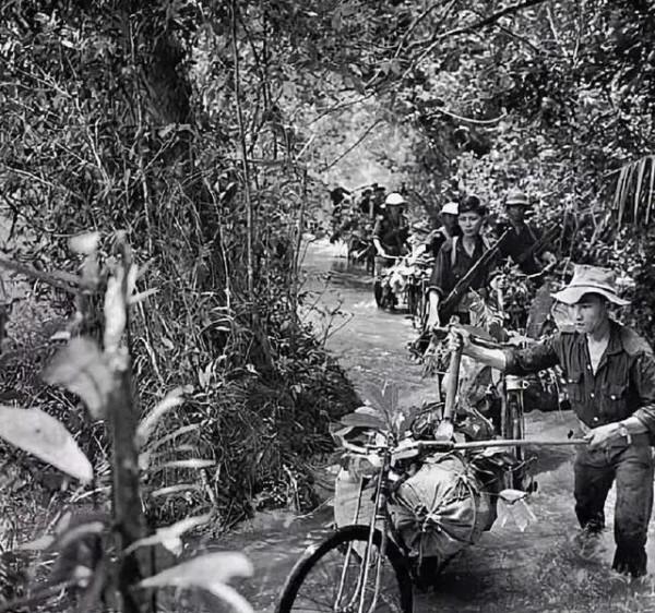 美軍曾不顧中國強烈反對，向越南扔474萬枚催雨彈，半年洪水肆虐