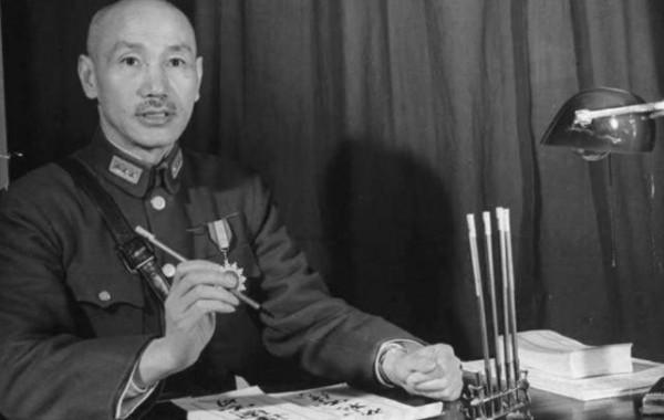 白崇禧提出一條守江策略，可抵80萬軍隊，幸虧蔣介石不識貨
