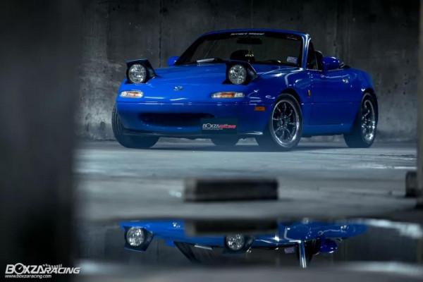 直男也難免被萌到,馬自達初代MX-5改裝 直男也難免被萌到,馬自達初代MX-5改裝