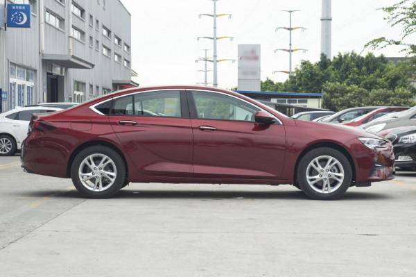 別克君威：中型車，NEDC綜合油耗6.3L/100km，用車成本經濟