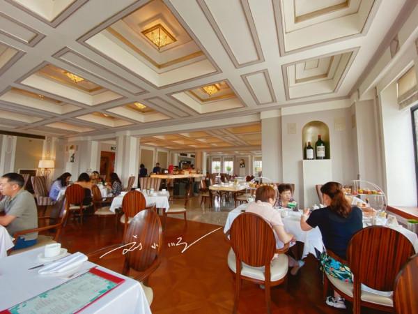 實拍上海和平飯店“下午茶”,邊喝茶邊看外灘,兩人要花一千多塊 實拍上海和平飯店“下午茶”,邊喝茶邊看外灘,兩人要花一千多塊