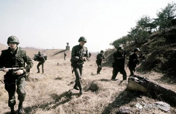 老照片 1981年駐韓國美軍的軍事演習