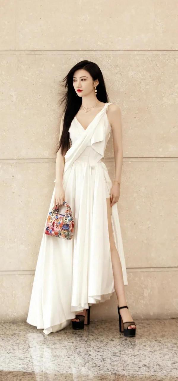 天生麗質難自棄，人間甜蜜景甜