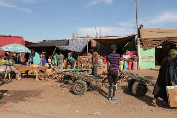 漫步茅利塔尼亞市場,感受非洲的輝煌 漫步茅利塔尼亞市場,感受非洲的輝煌