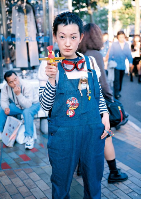 告別網紅臉！30年前的素人街拍，每個人都美得非常真實