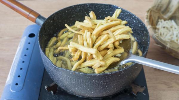 我家從來不買零食，6種自制小零食，沒有烤箱也能做，越嚼越香