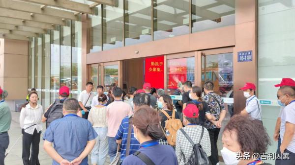 賞中秋燈會，遊夜美周莊