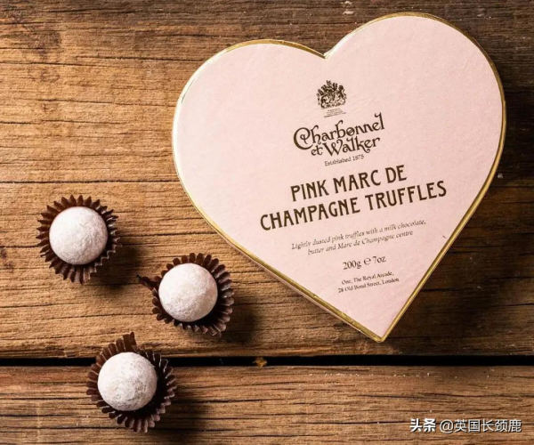 瑪莎殭屍PercyPig、恐怖馬卡龍..今年英國萬聖哪些限定值得入手？