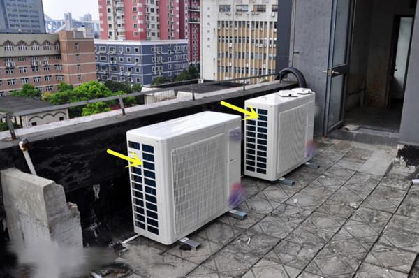 不知道樓下咋想的，空調外機全裝在樓頂，我家買的頂樓，你憑啥？