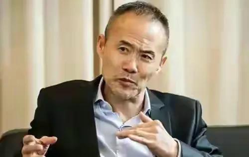 地產大亨王石：為什麼要拋妻棄子，娶小他30歲的田樸珺為妻