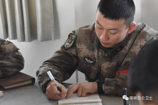 元宵佳節，邊疆軍營超熱鬧！