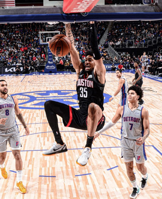 加強版伍德，火箭潛在選秀目標場均16.9分7.2板，三分命中率44%