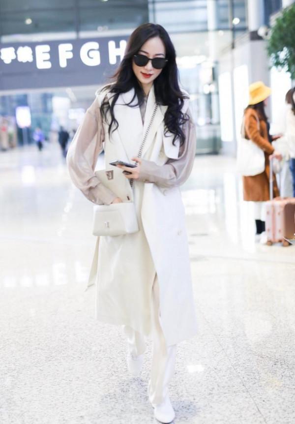 韓雪又來秀身材,這次玩轉“三件”疊穿,不顯胖反而更有時髦感 韓雪又來秀身材,這次玩轉“三件”疊穿,不顯胖反而更有時髦感