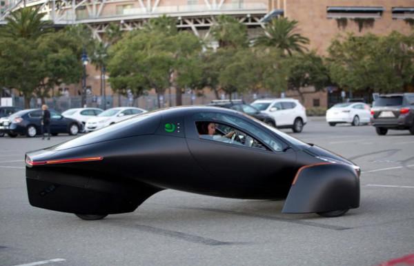 告別里程焦慮，續航1600公里的太陽能電動車Aptera來了
