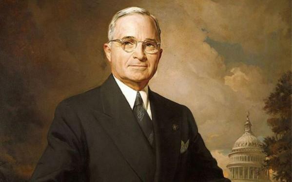 富蘭克林·羅斯福換掉了自己的副總統華萊士,改變了歷史 富蘭克林·羅斯福換掉了自己的副總統華萊士,改變了歷史