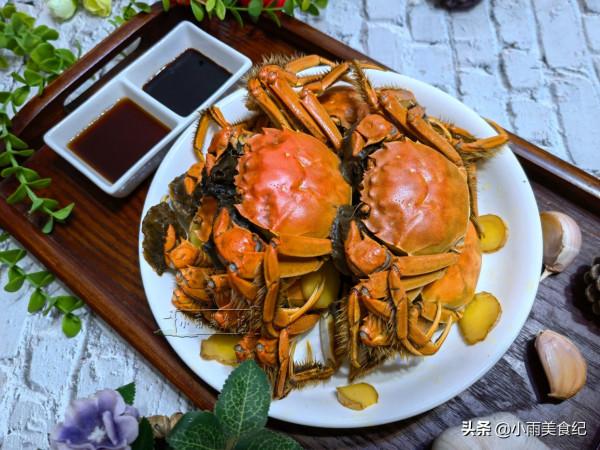 中秋家宴，蒸螃蟹時多做這一步，冷水下鍋蒸，螃蟹不掉腿不流黃