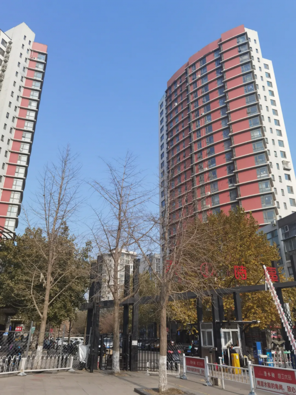 價格比對面便宜2.6w/平,入手三年還能再虧28萬 價格比對面便宜2.6w/平,入手三年還能再虧28萬