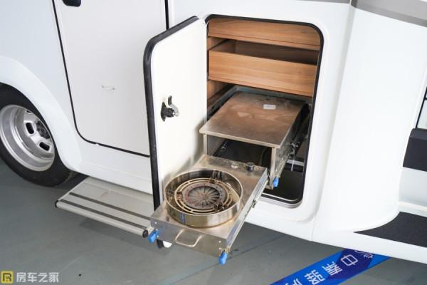 11.19廣州國際房車展：配置豐富，佈局合理，喜愛秦歌T型房車