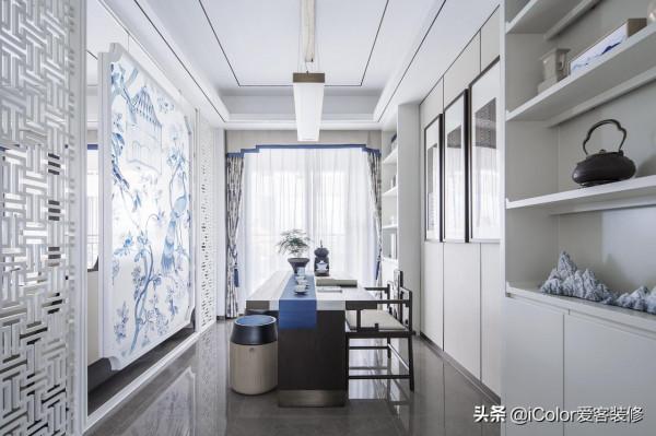 老房翻新:180㎡青花瓷之家,客廳用屏風隔出書房 老房翻新:180㎡青花瓷之家,客廳用屏風隔出書房