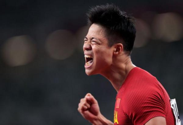 在你我最熟悉的場地，每一滴汗水都是一個故事