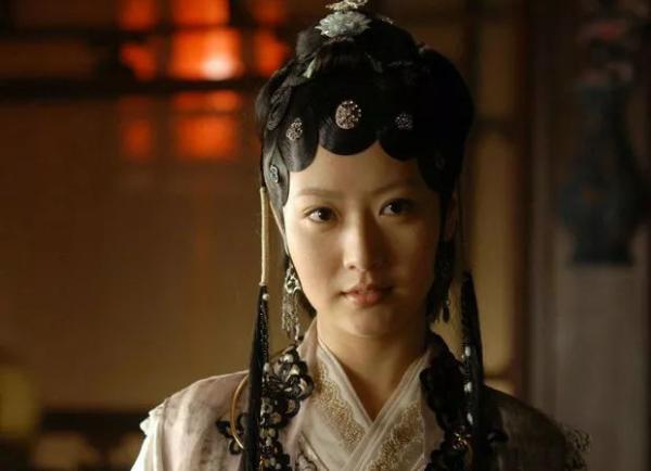 被認成胡歌“老婆”,與成龍傳緋聞,京城四美白冰的故事比戲出彩 被認成胡歌“老婆”,與成龍傳緋聞,京城四美白冰的故事比戲出彩